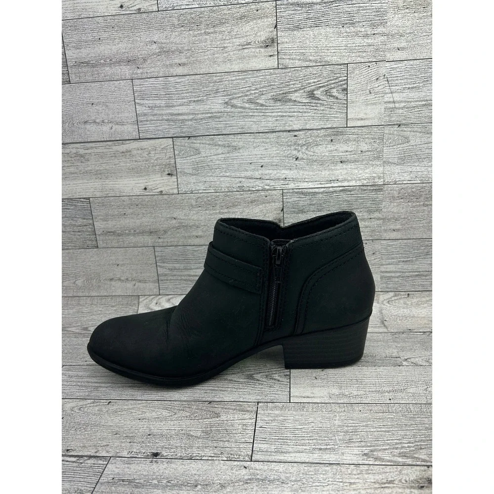 Clarks Collection Black Leather Ankle Boots Buckle‎ Side Zip Women US 6.5